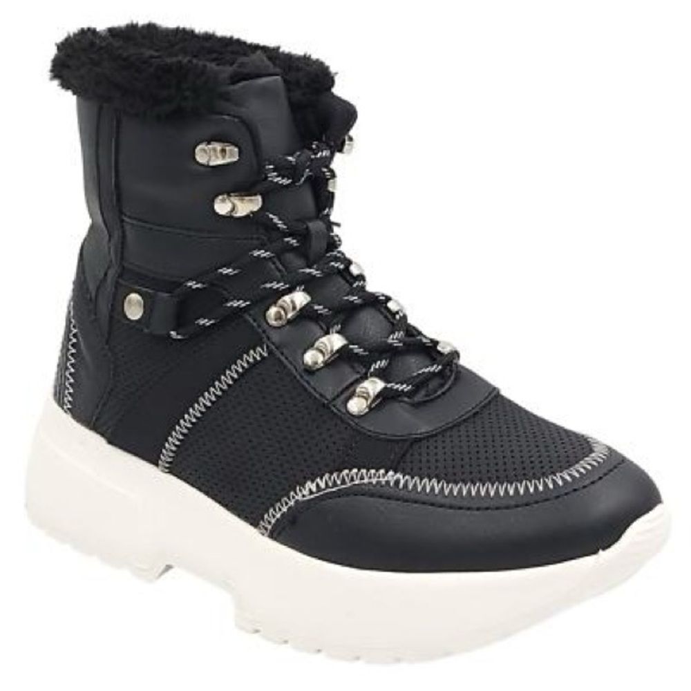 Sugar Snow Boots Size 8 Black white